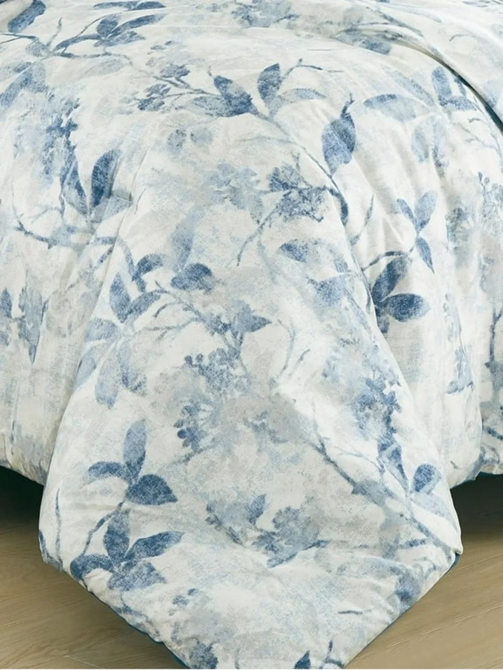 Blue Floral queen 3 piece Comforter Set